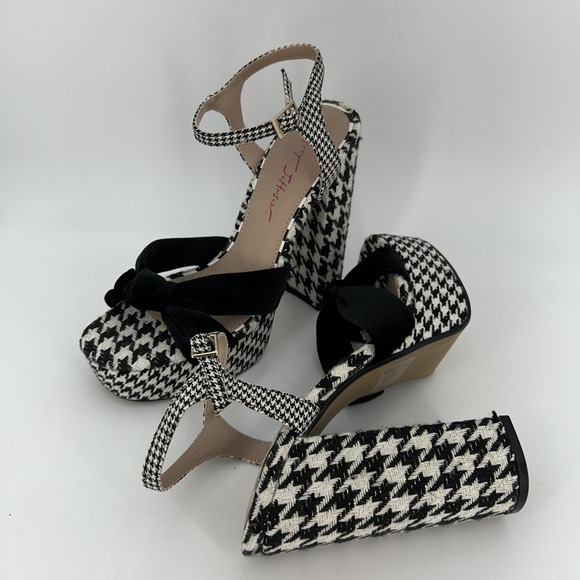 Betsey Johnson Shoes Womens Size 9.5M Black White Houndstooth Melanni Heels‎ Bow - Picture 9 of 13